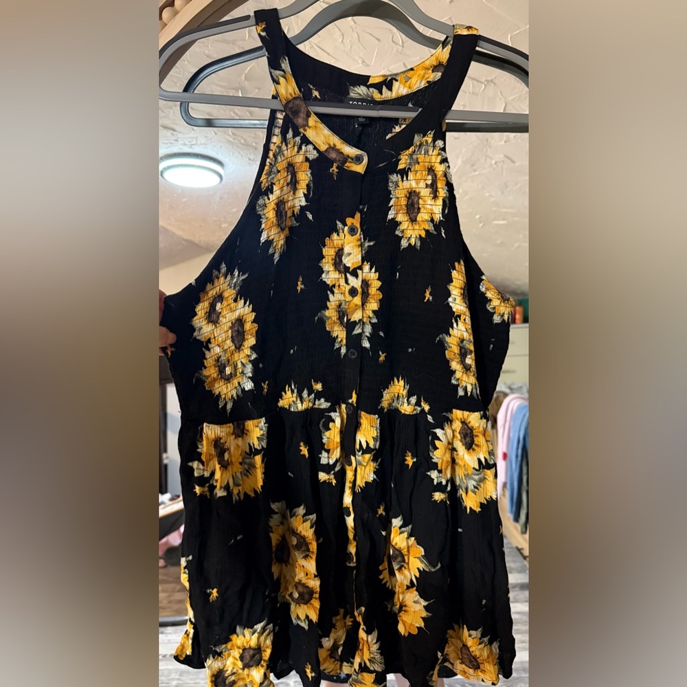 Torrid Black and Yellow Floral tank top